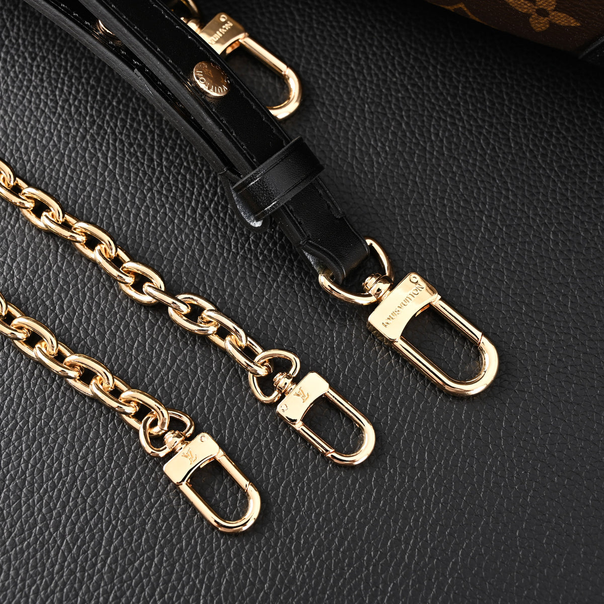 Louis Vuitton Monogram Canvas Pochette Shoulder Bag